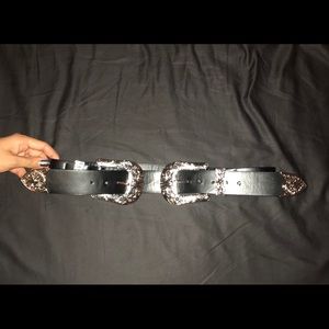 Double buckle western belt
